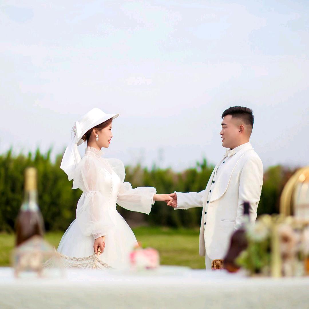于银行演艺 《婚庆策划》