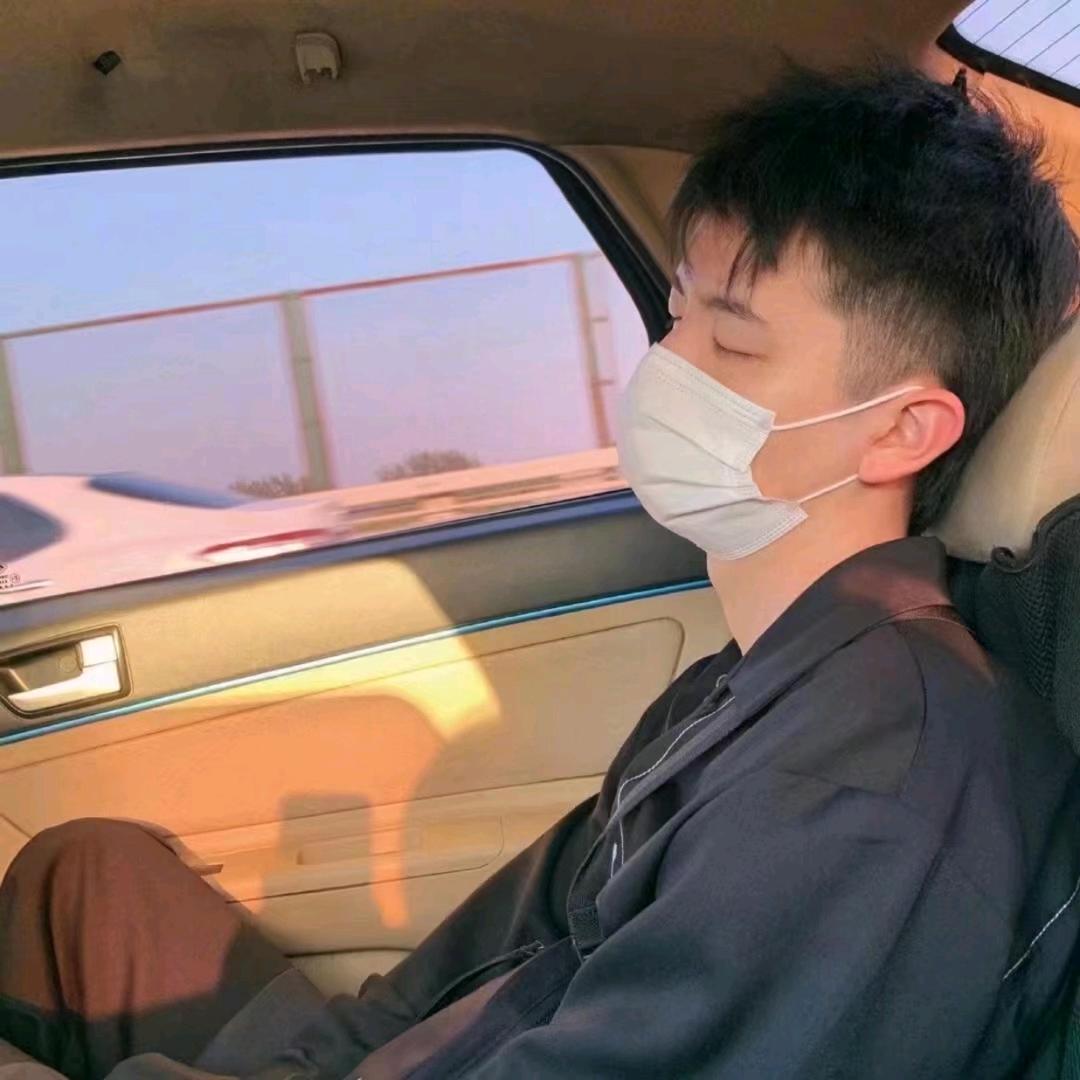 她的他