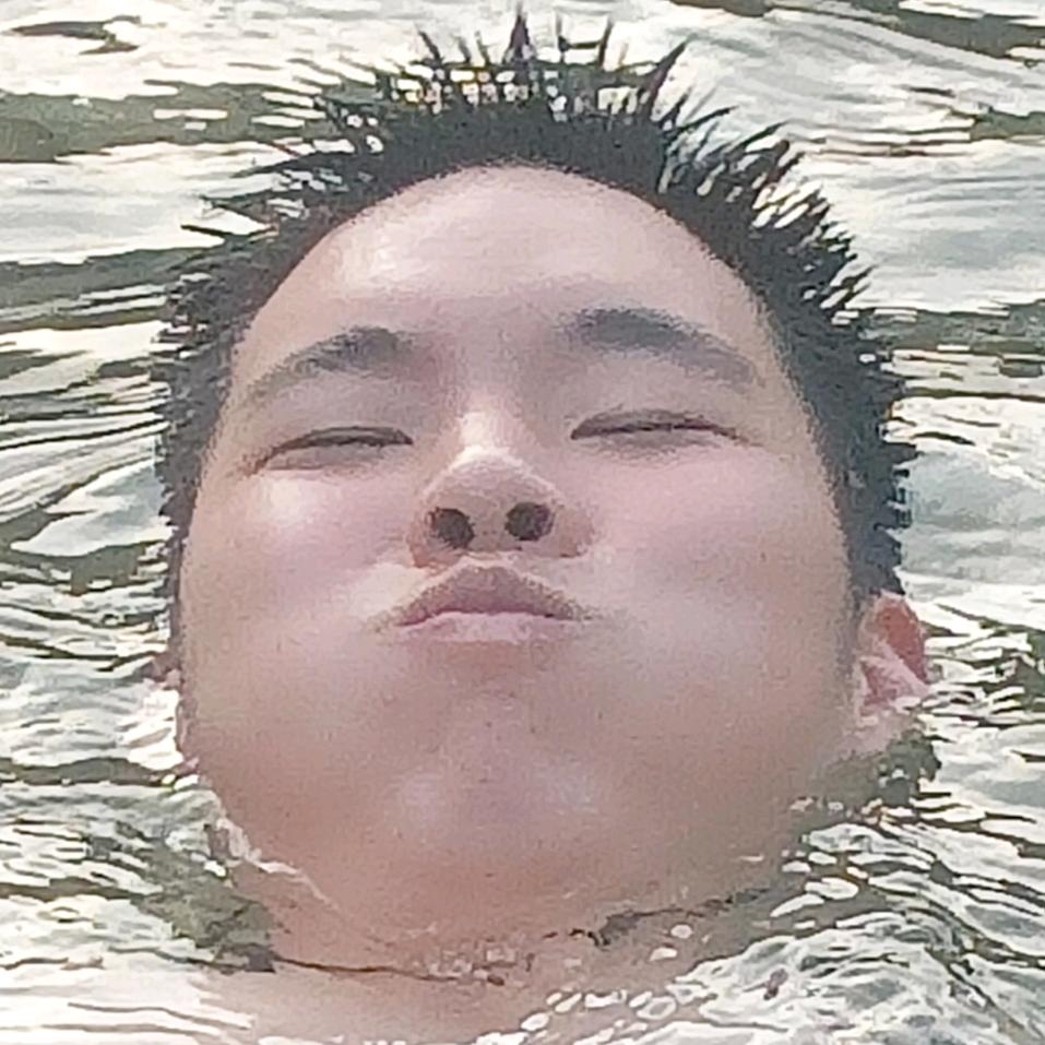 忻逸