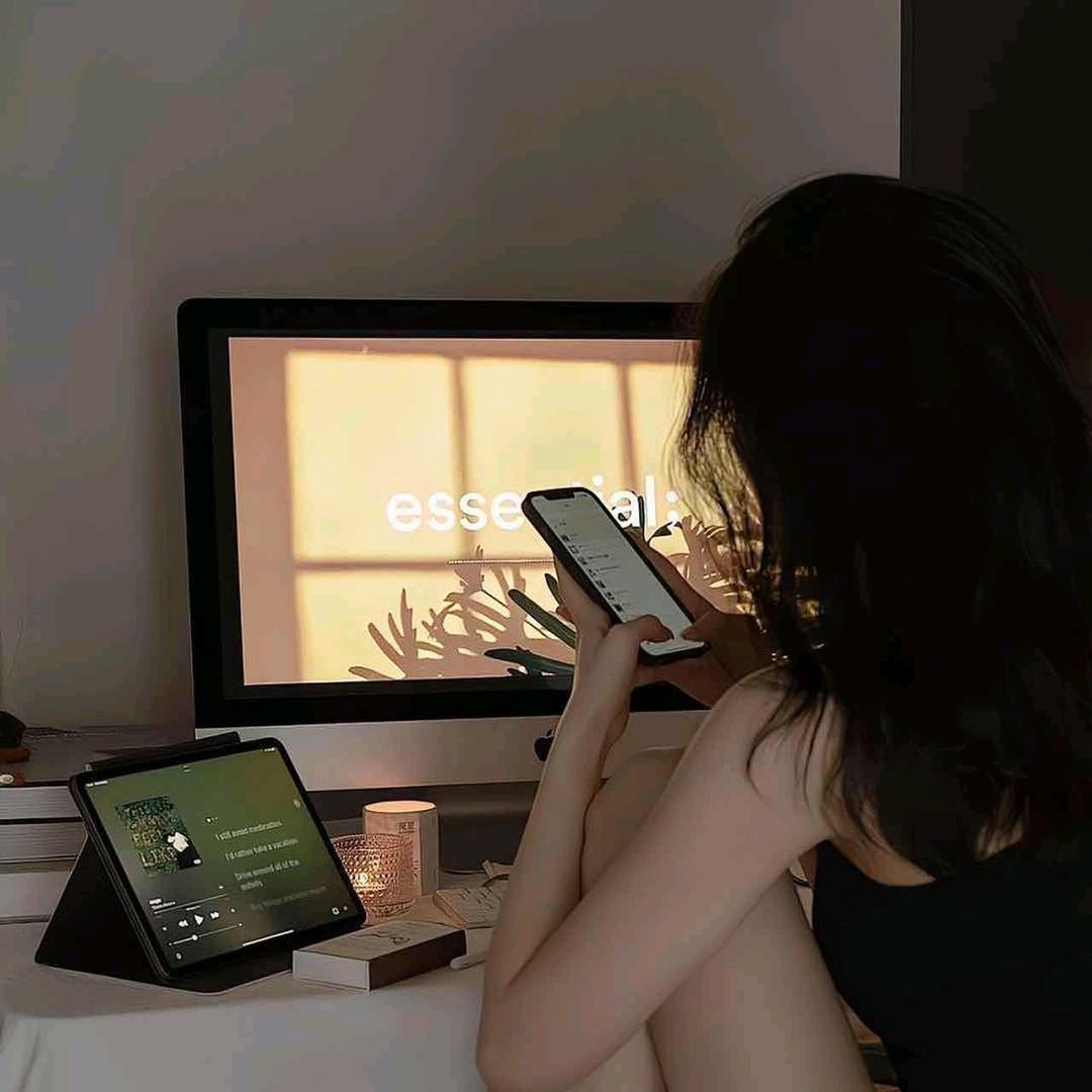 柒约