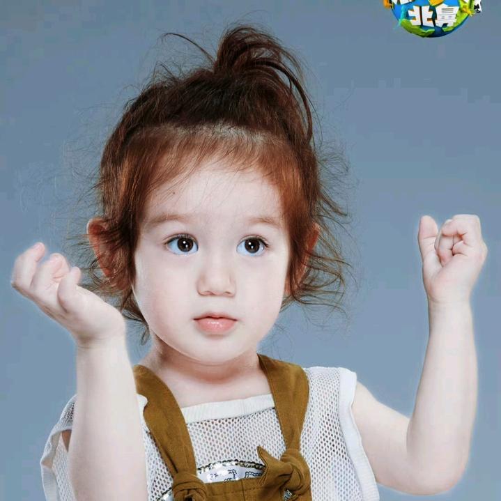 是田田呐（见过林亚冬，有林亚冬亲签版）