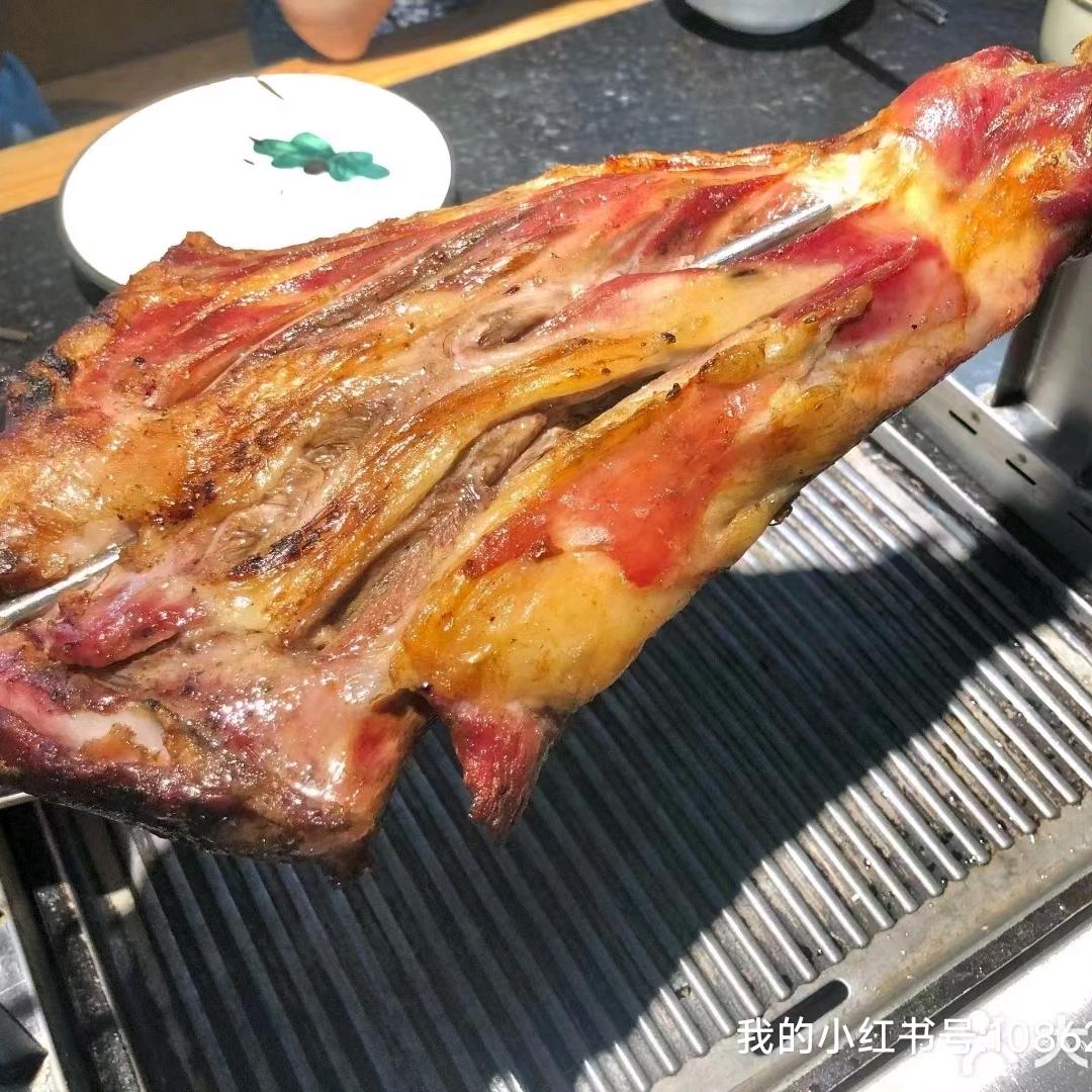 科尔沁阿哥烤羊腿