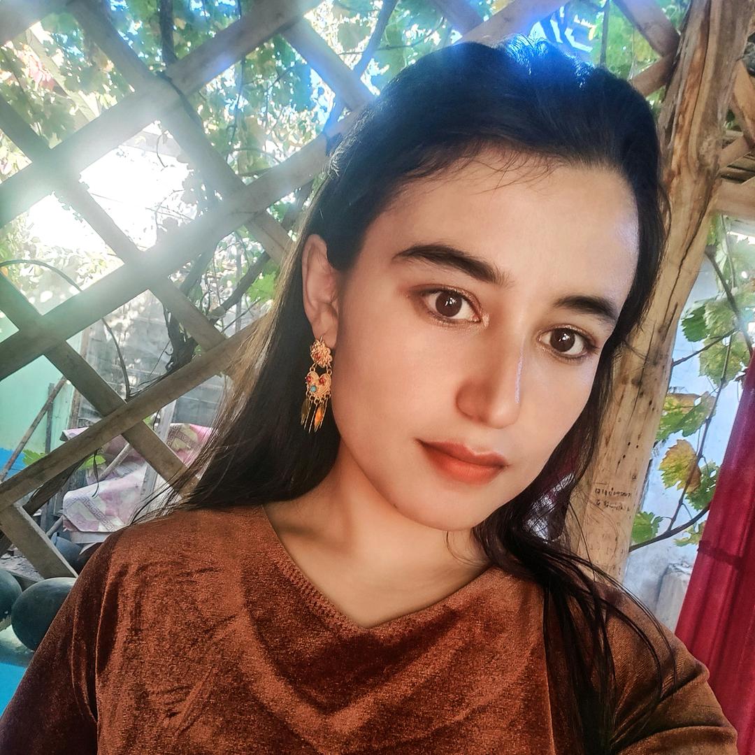 玛依努尔视频带货