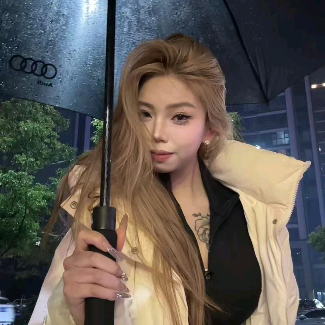 余球球🌻