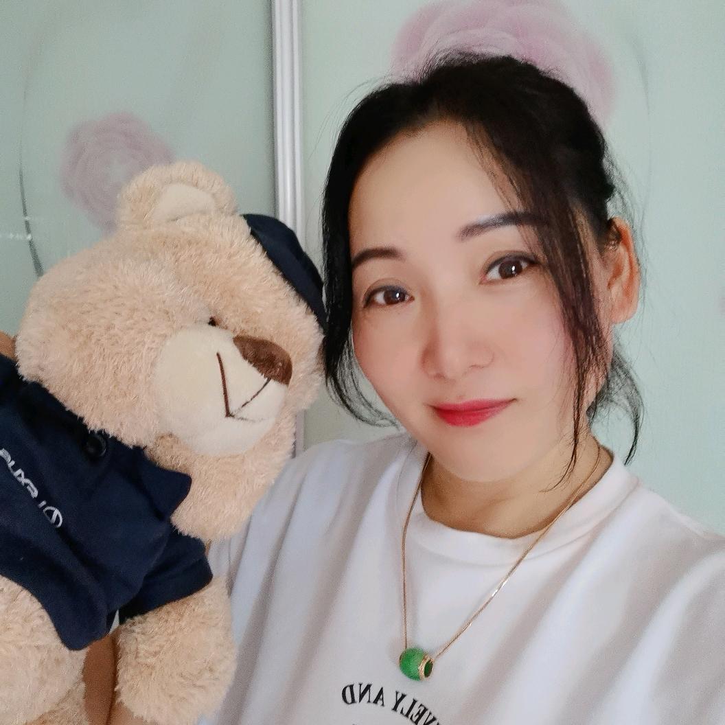 依依
