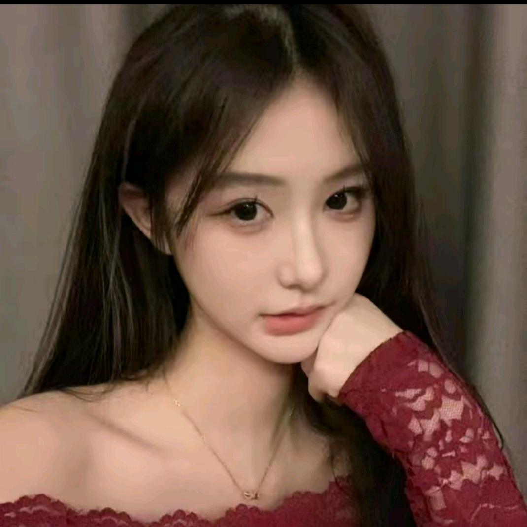 小♟奈子（🉑禾厶）