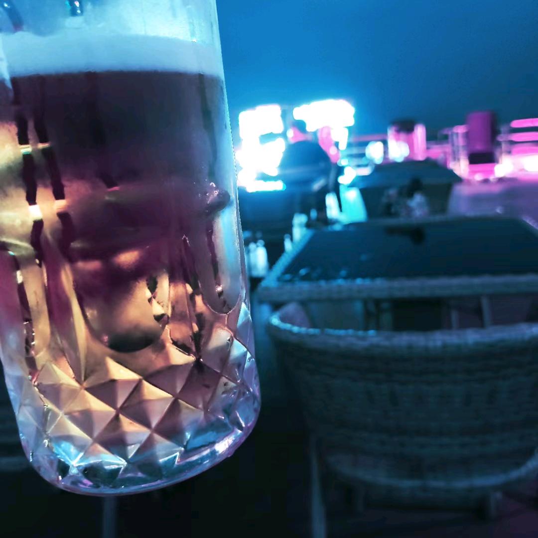 很拽，不说话
