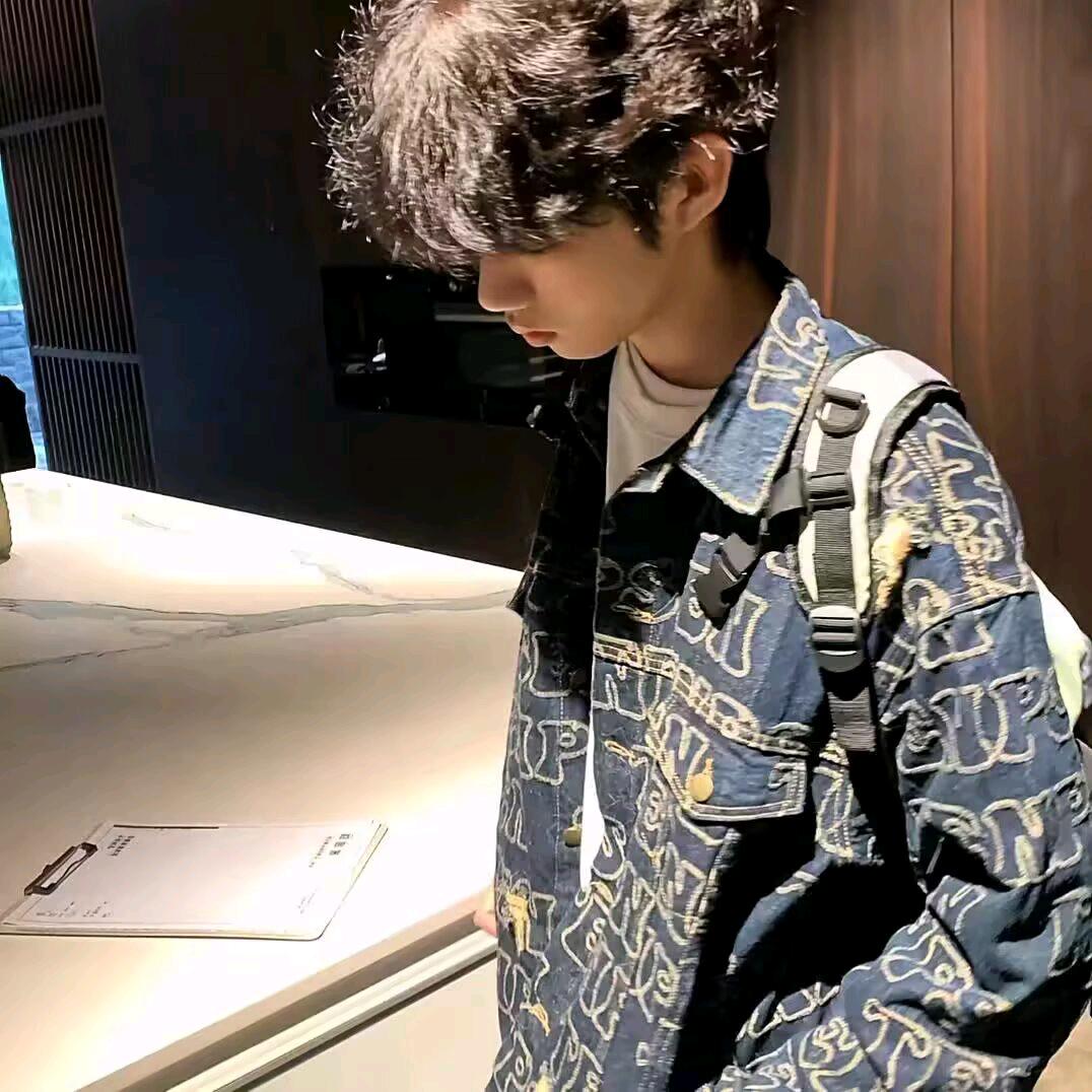 今晚的月色很美