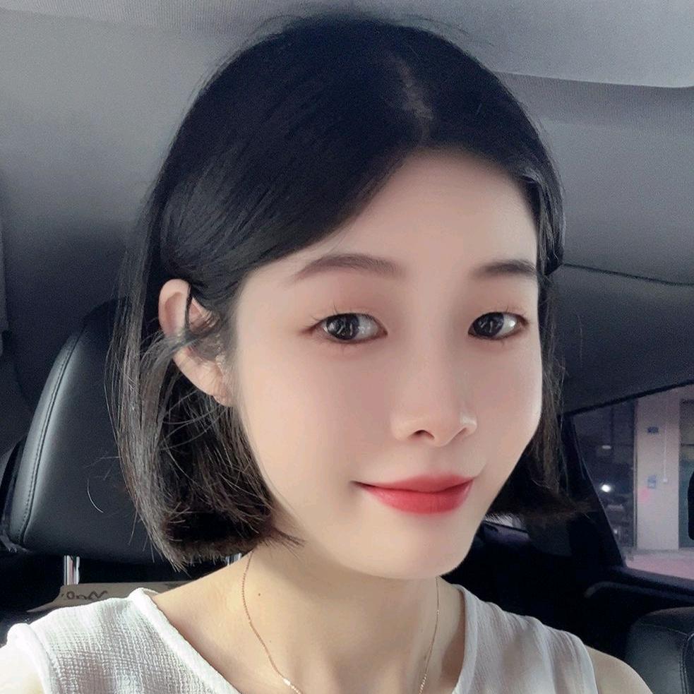 （̊侽̊佣̊品)老板娘