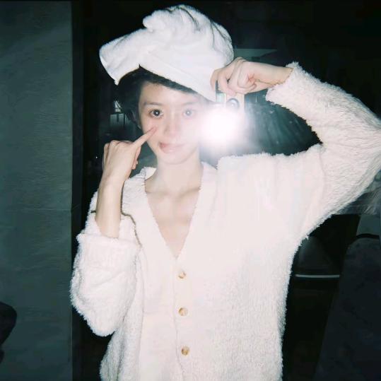 你柚猫腻 /•᷅•᷄\୭