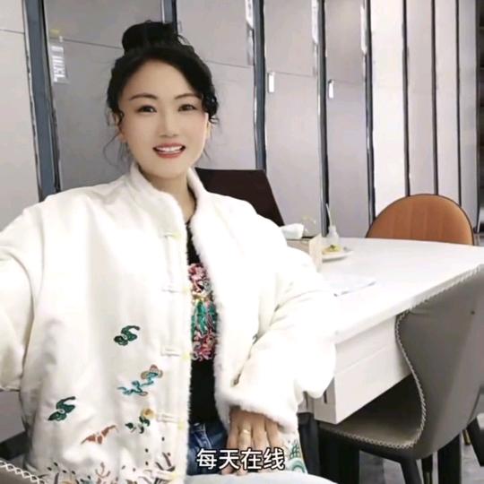 盘州鸿升建材瓷砖批发 霞姐