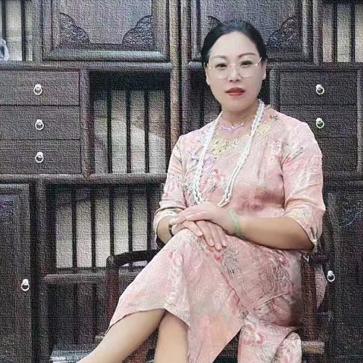 王月（王氏集团）