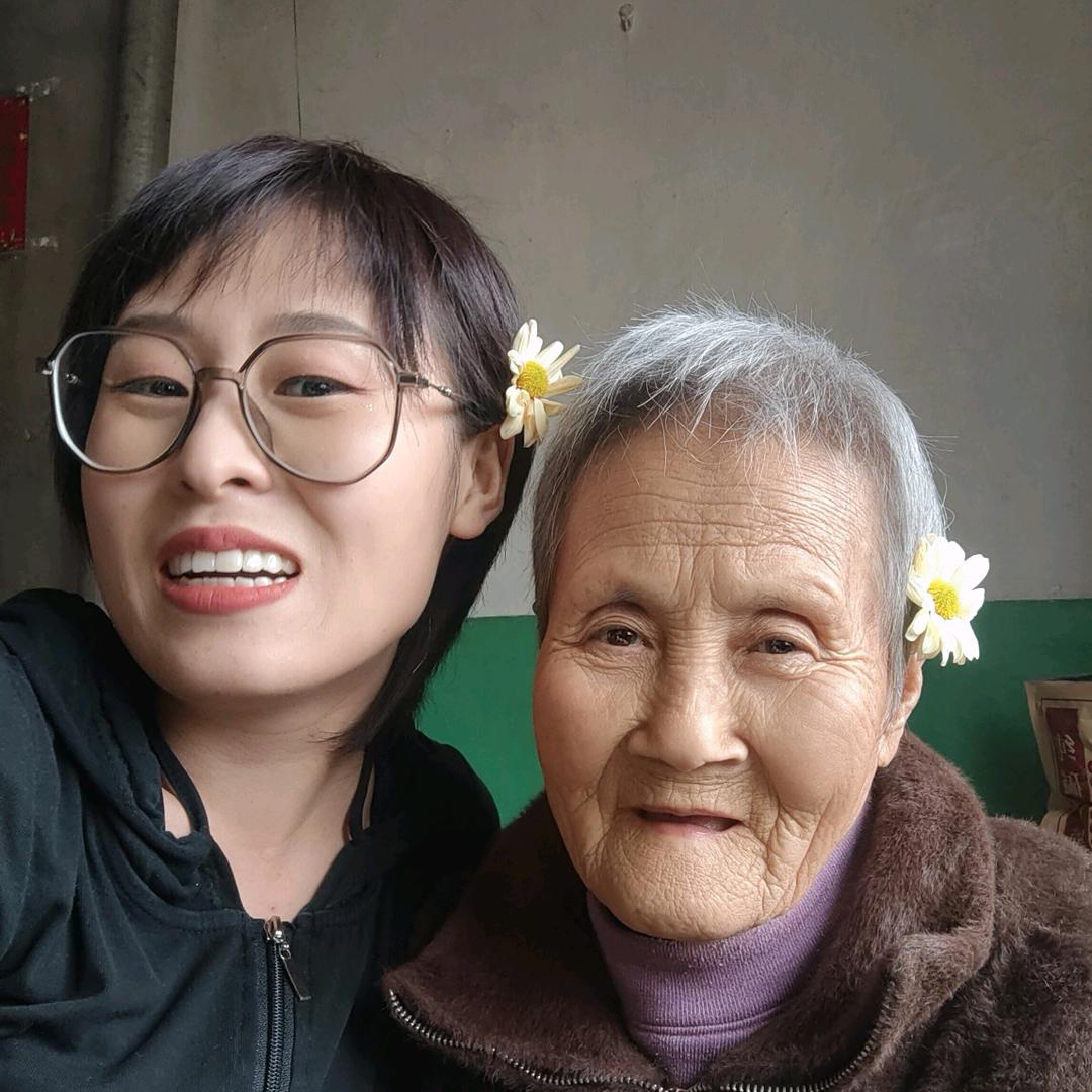 单眼皮小曹（治愈版）
