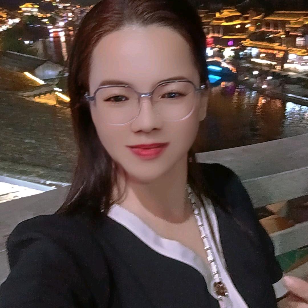风中雨蝶。