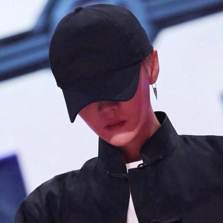 🎩🎩