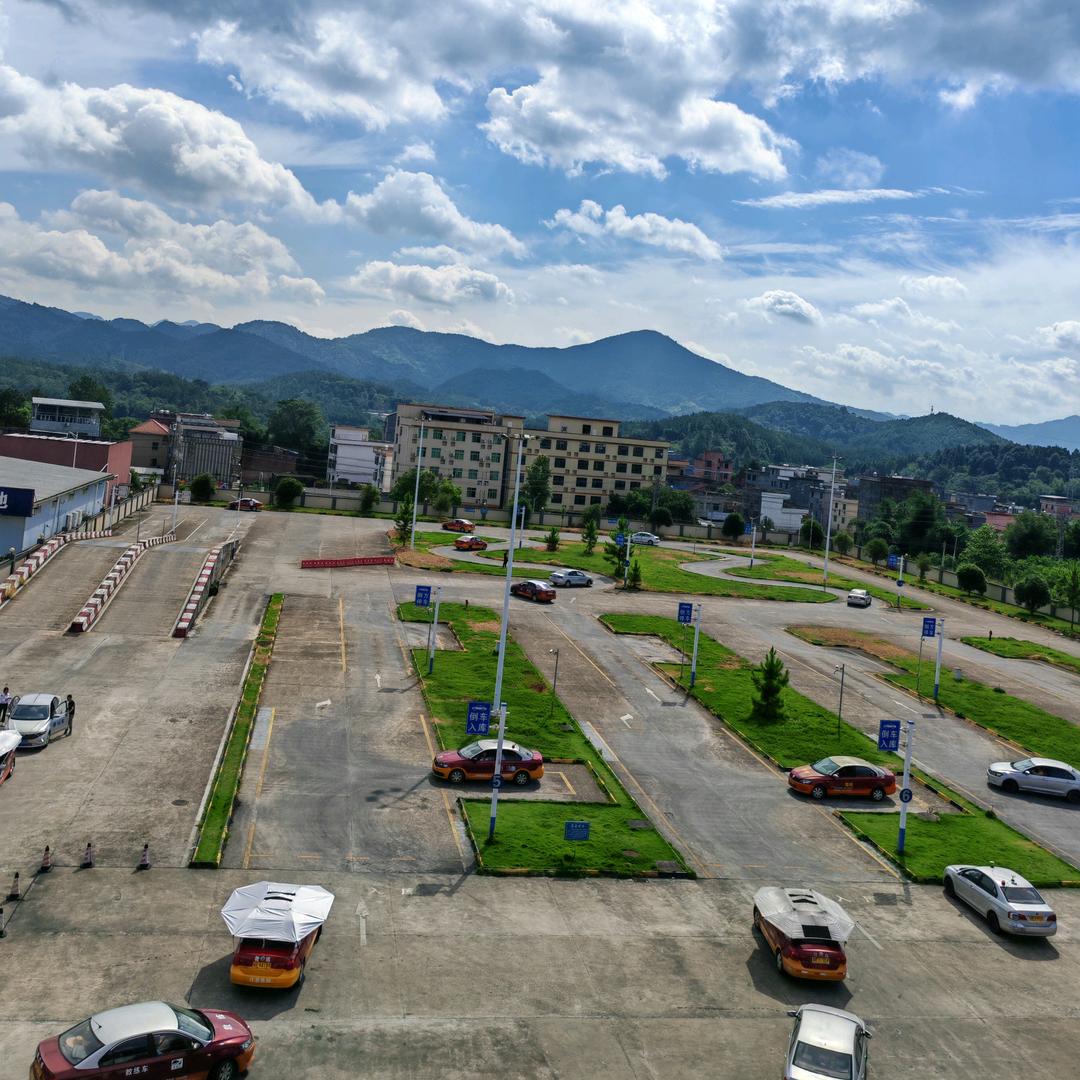 邓校长团队（广东清远）考场直招班