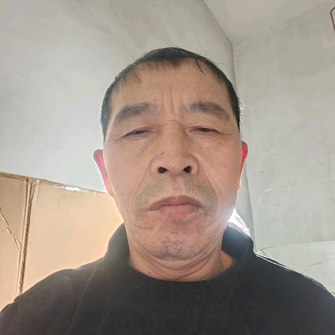 中年大叔爱美食