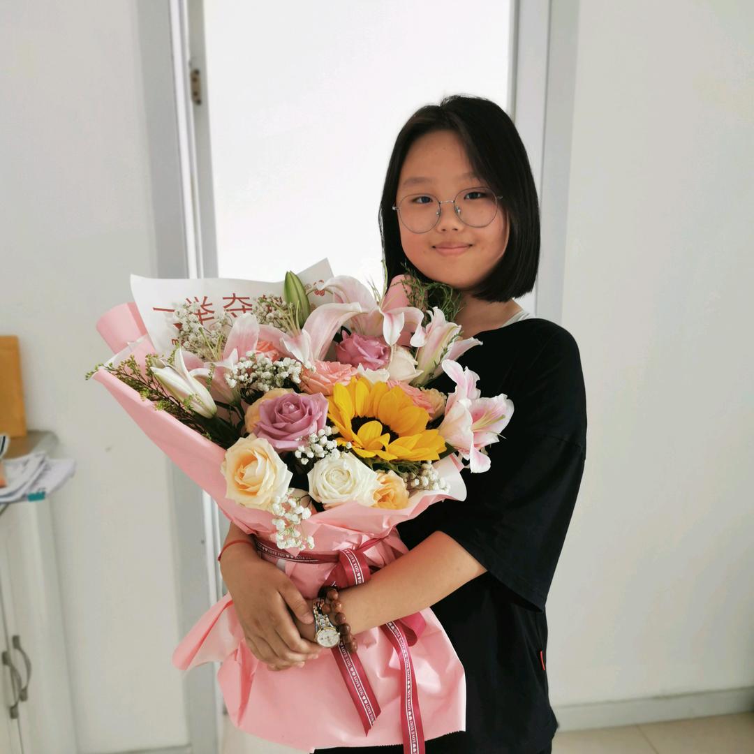 莹莹