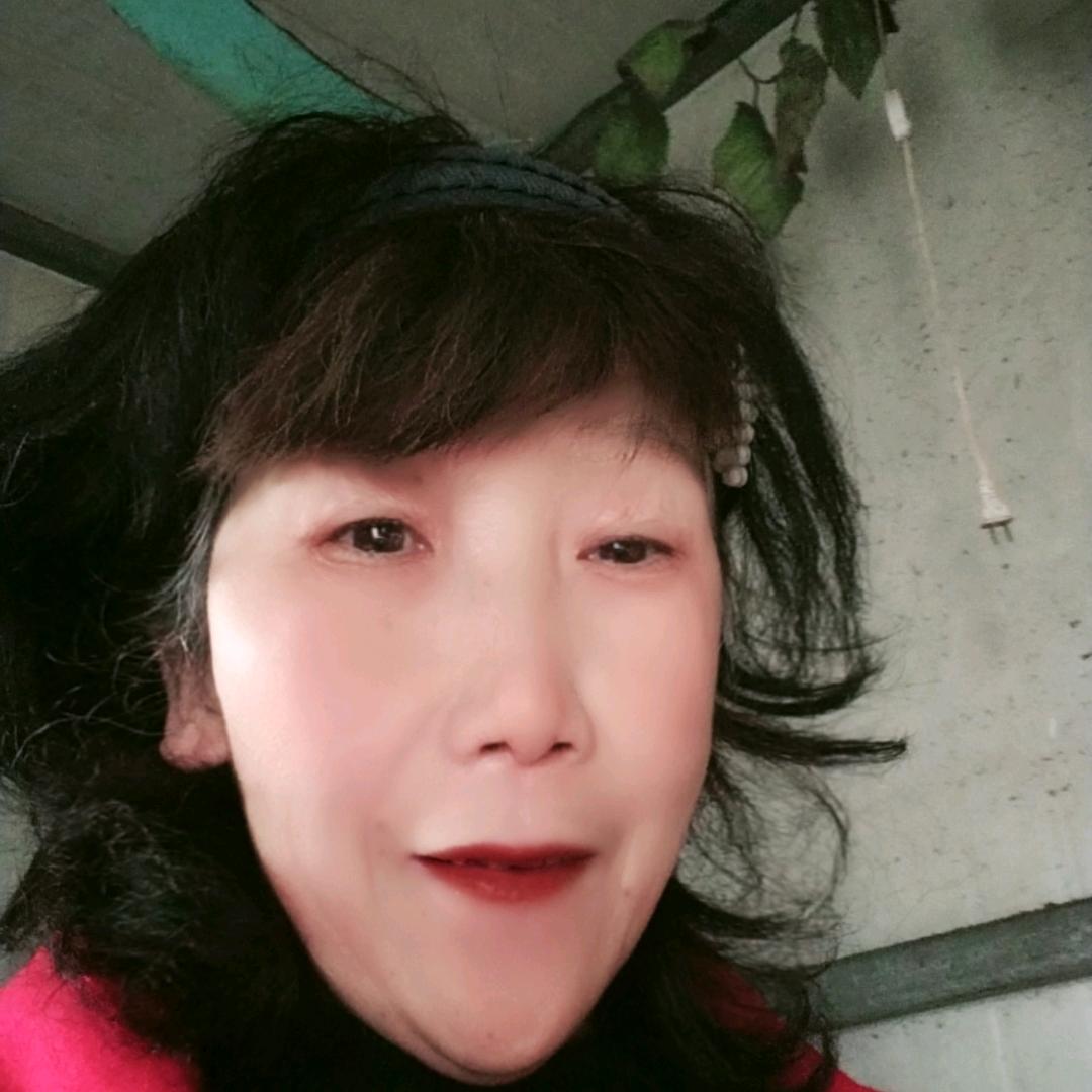 红姐上午十点开播，下午七点开播