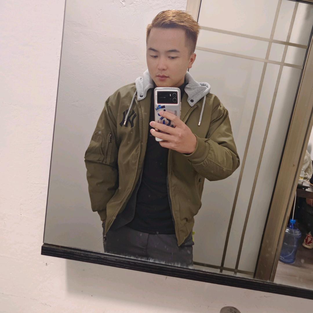 派大星在抓水母