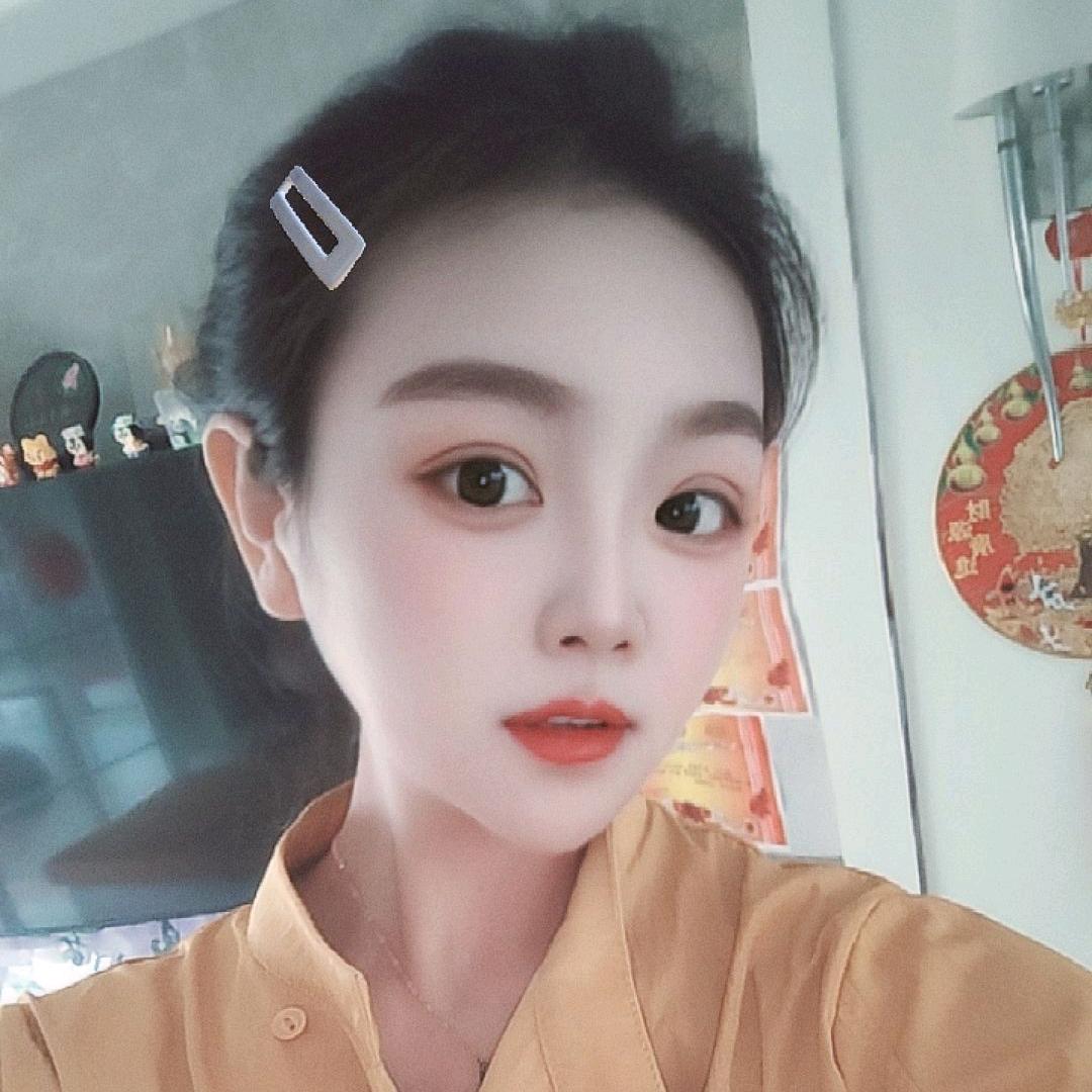 @云朵上的小梁٩(๛ ˘ ³˘)۶❤