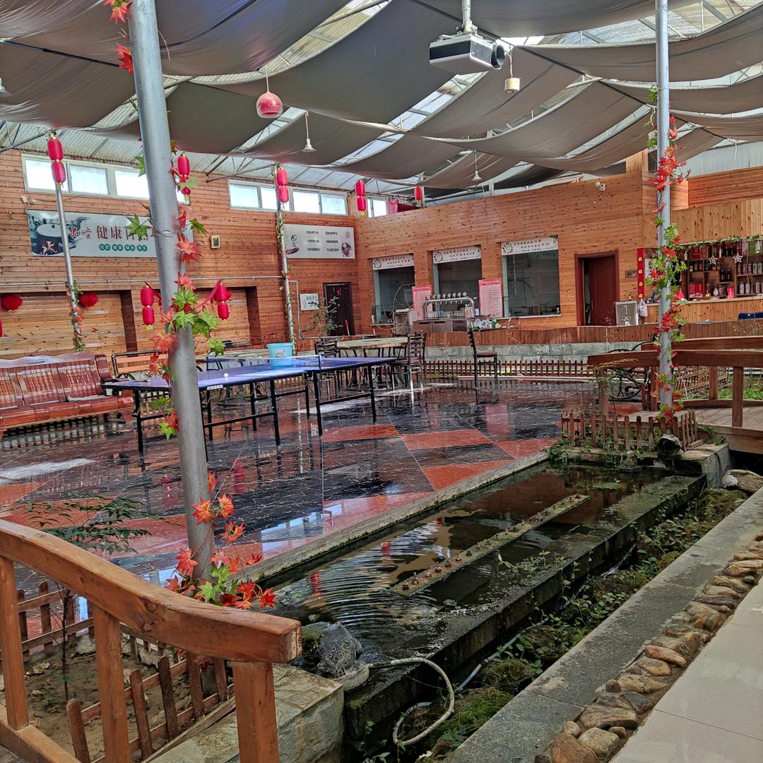 涞源县和谐庄园（太阳能取暖）