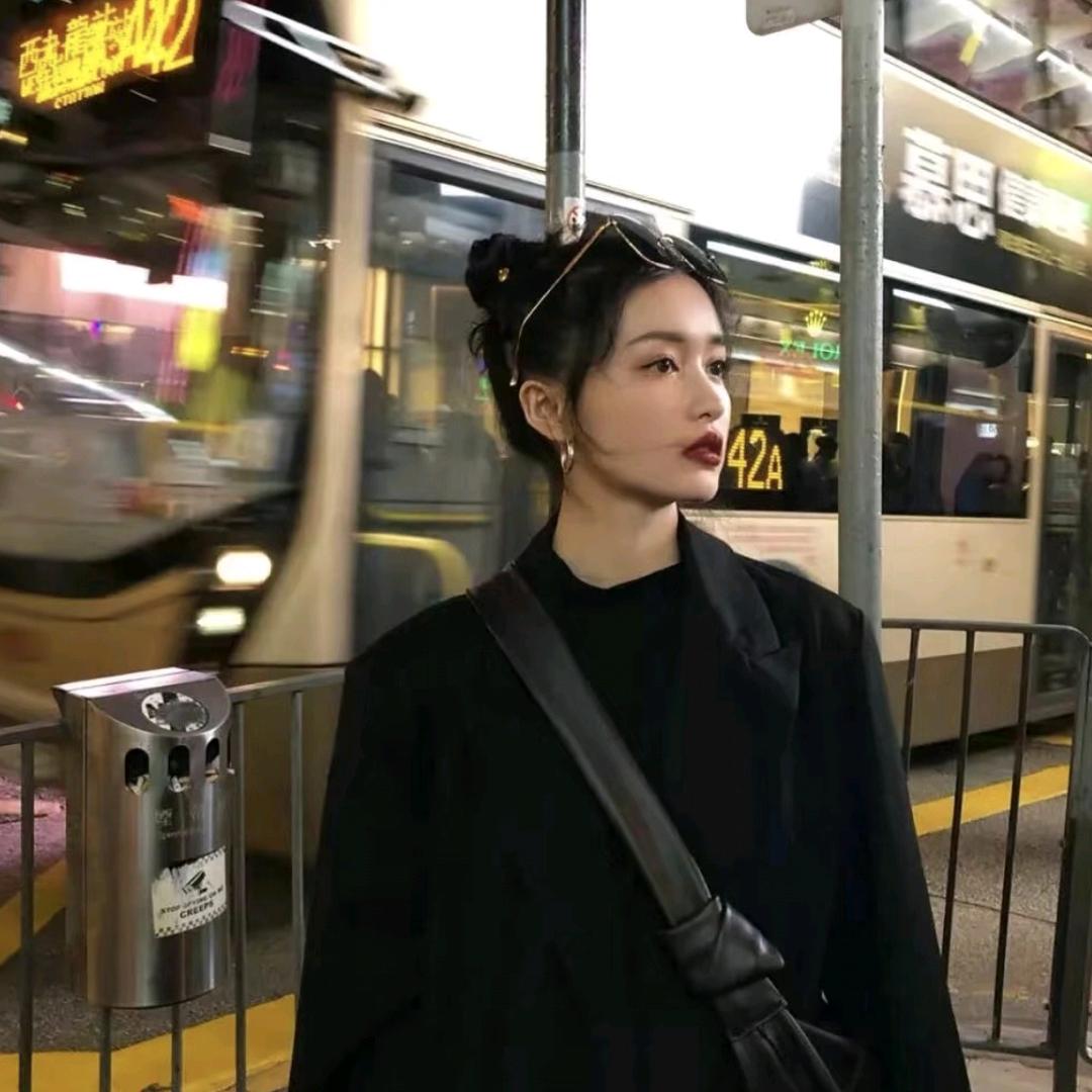 但许星辰月.