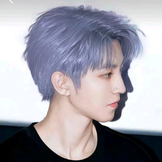 blue'