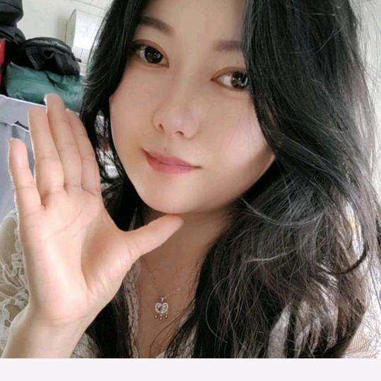 皮肤管理+健康调理找珊珊