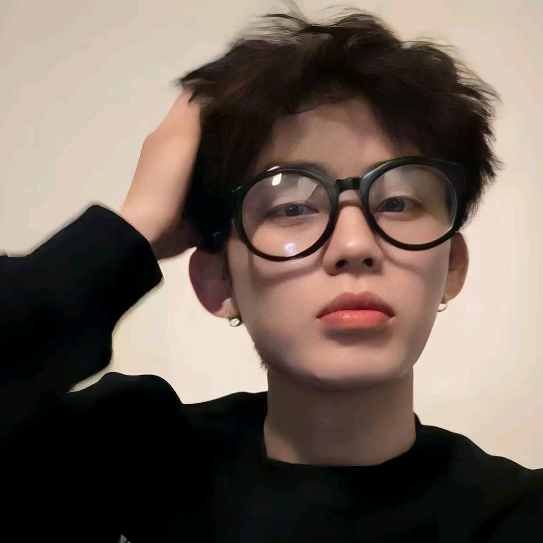 妳整的好丑！
