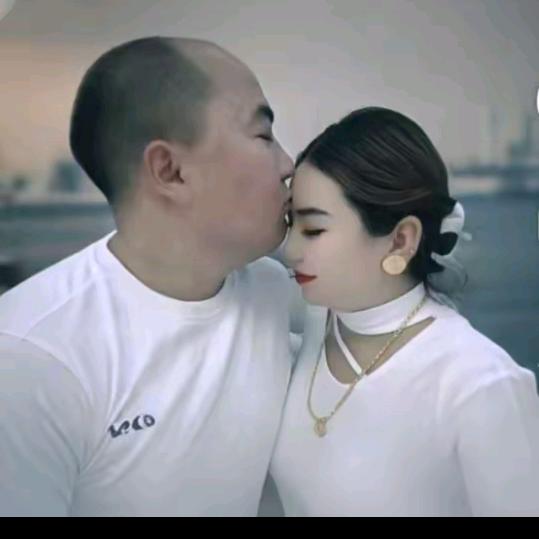 我是幸福的。 🫰