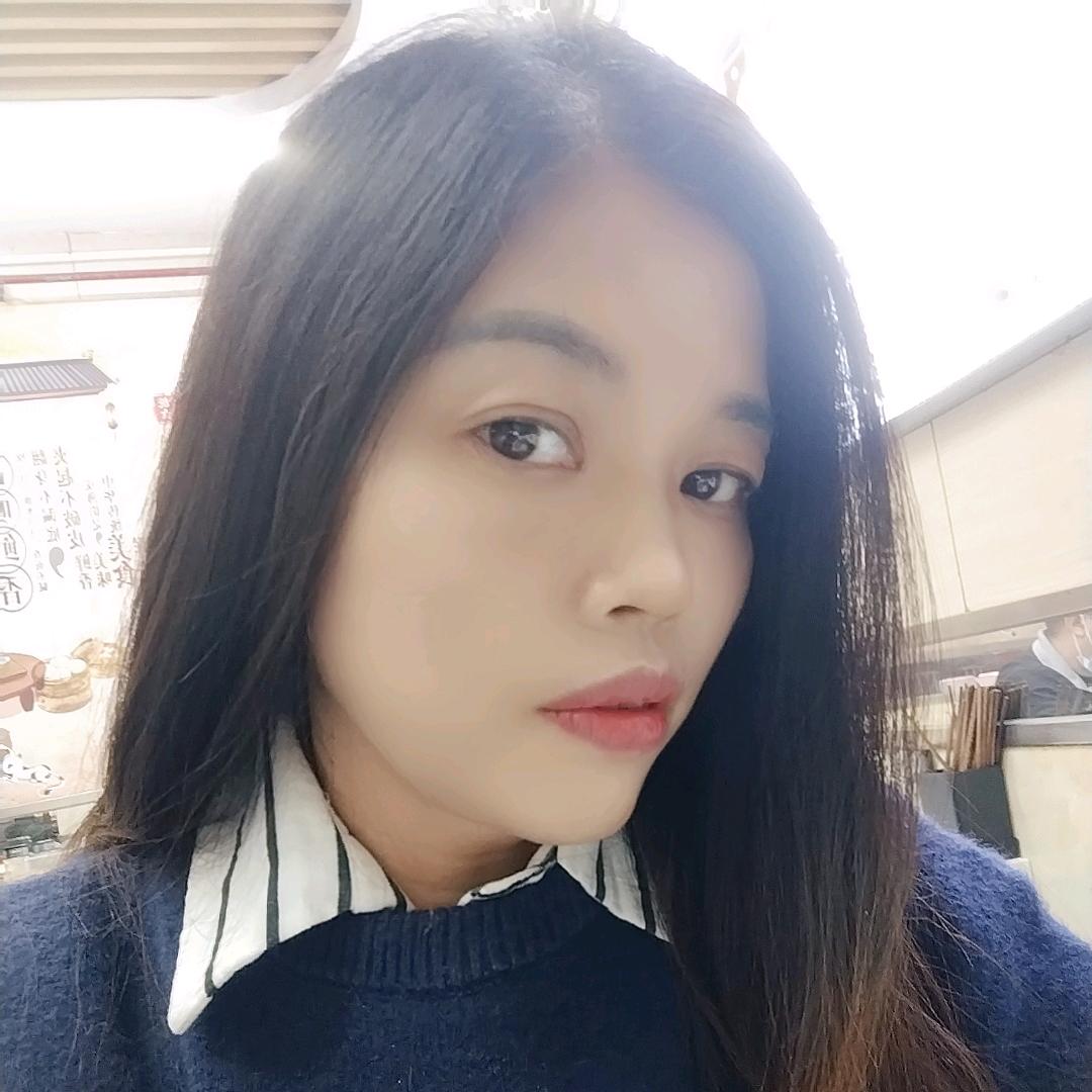 只与阳光相依，微笑前行