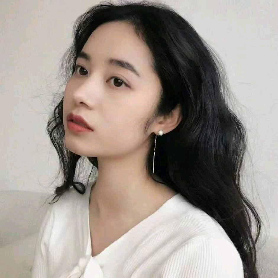 大人佣品老板娘