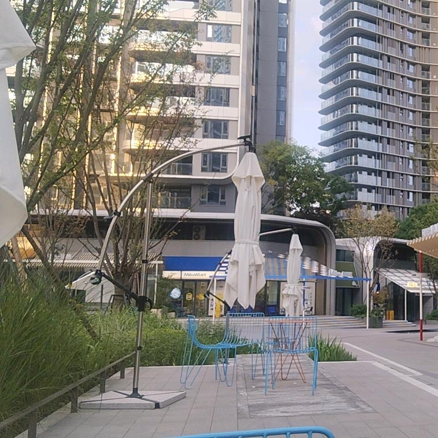 嚼碎孤独咽芐去