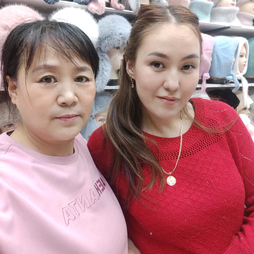 俄罗斯卖帽子大玲姐