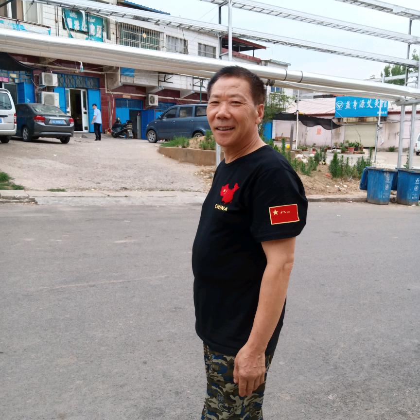 开心的我