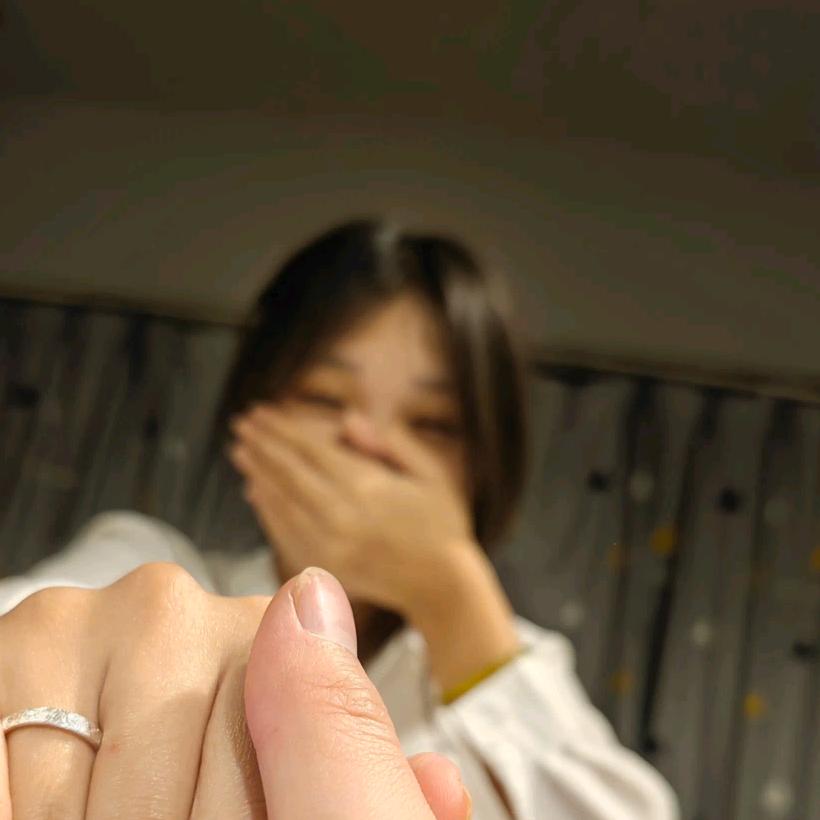 阿成和露娜🇨🇳🇰🇿