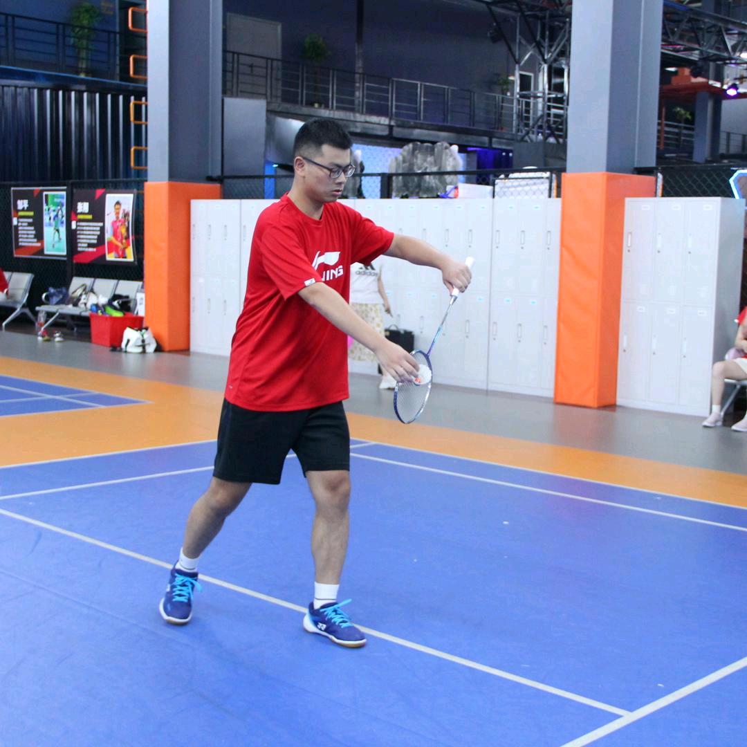 何羽路🏸