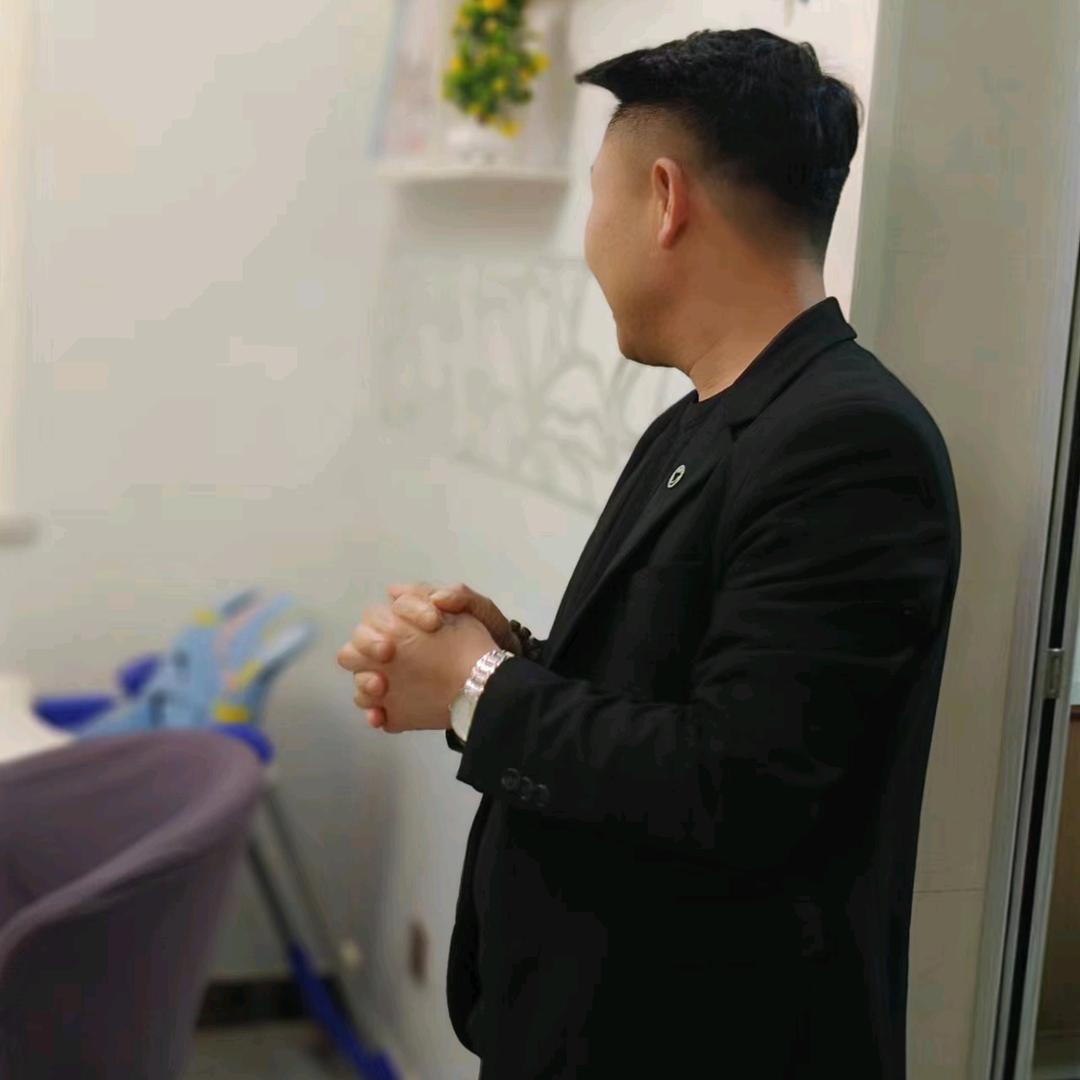 Mr. pei@裴<>先生