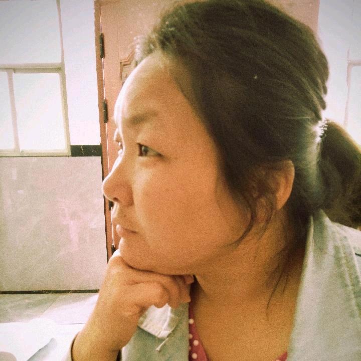 女主角の悸璇🎀✂️田丽