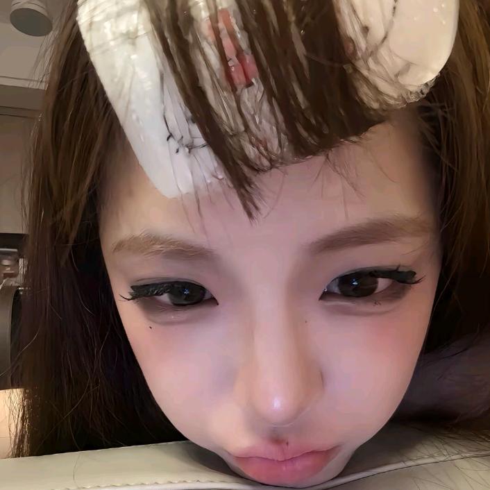 위에웨