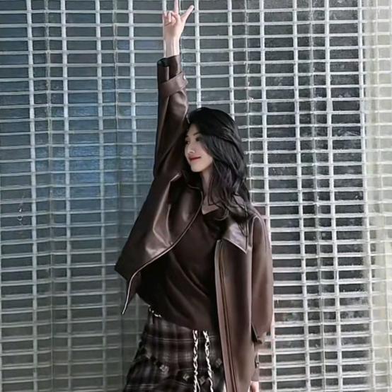 深圳南油西西高端定制-时尚穿搭