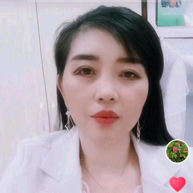 小情妹，