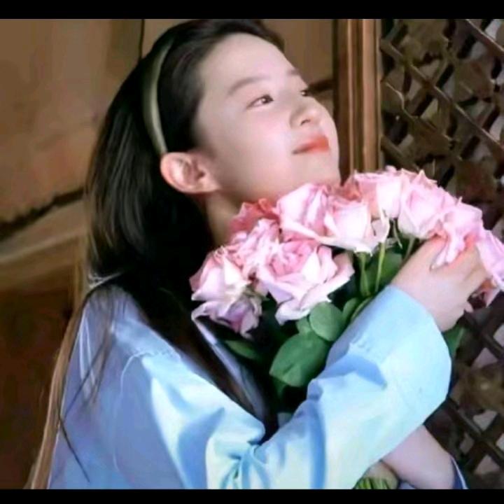 *💋亿*心💞向钱❤