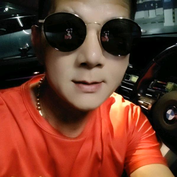 ❤开心就好❤晶典橱柜门经营部✌🏻✌🏻