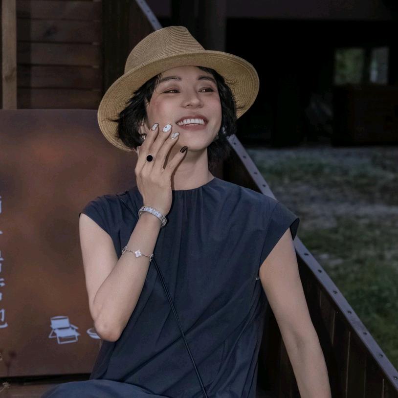 丽霞服装【时髦穿搭博主】