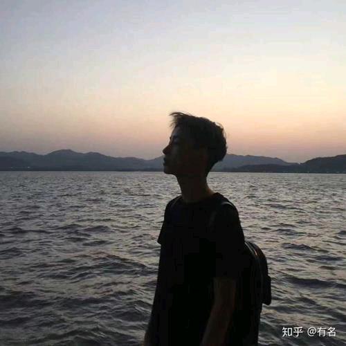 晚风知云意