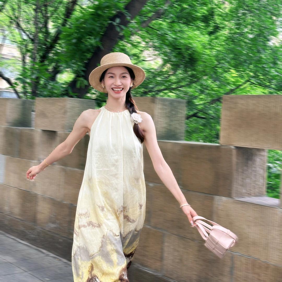 Dora _朵朵