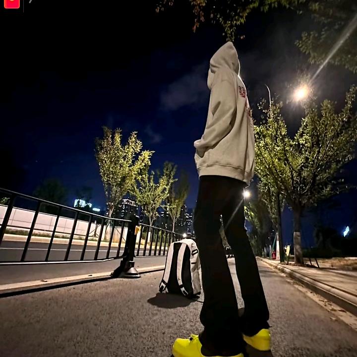 地铁逃生，泽宇