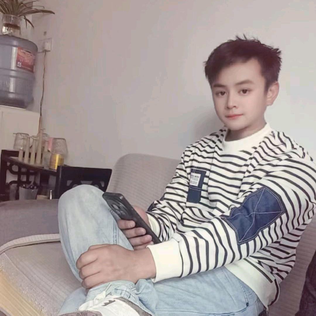 A . 初໊⃨見ཫZHM（531）